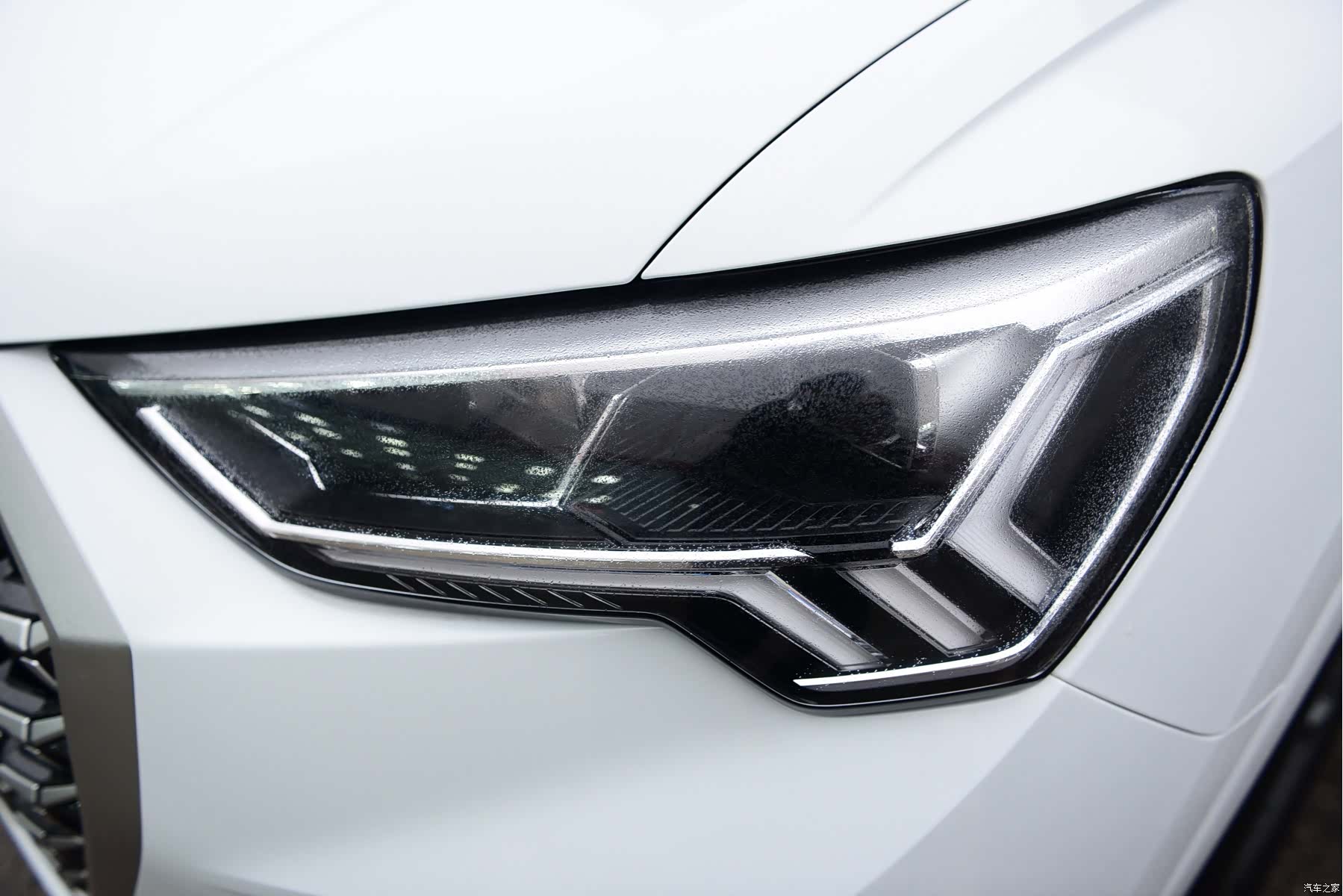 Audi Q3, 2024 9