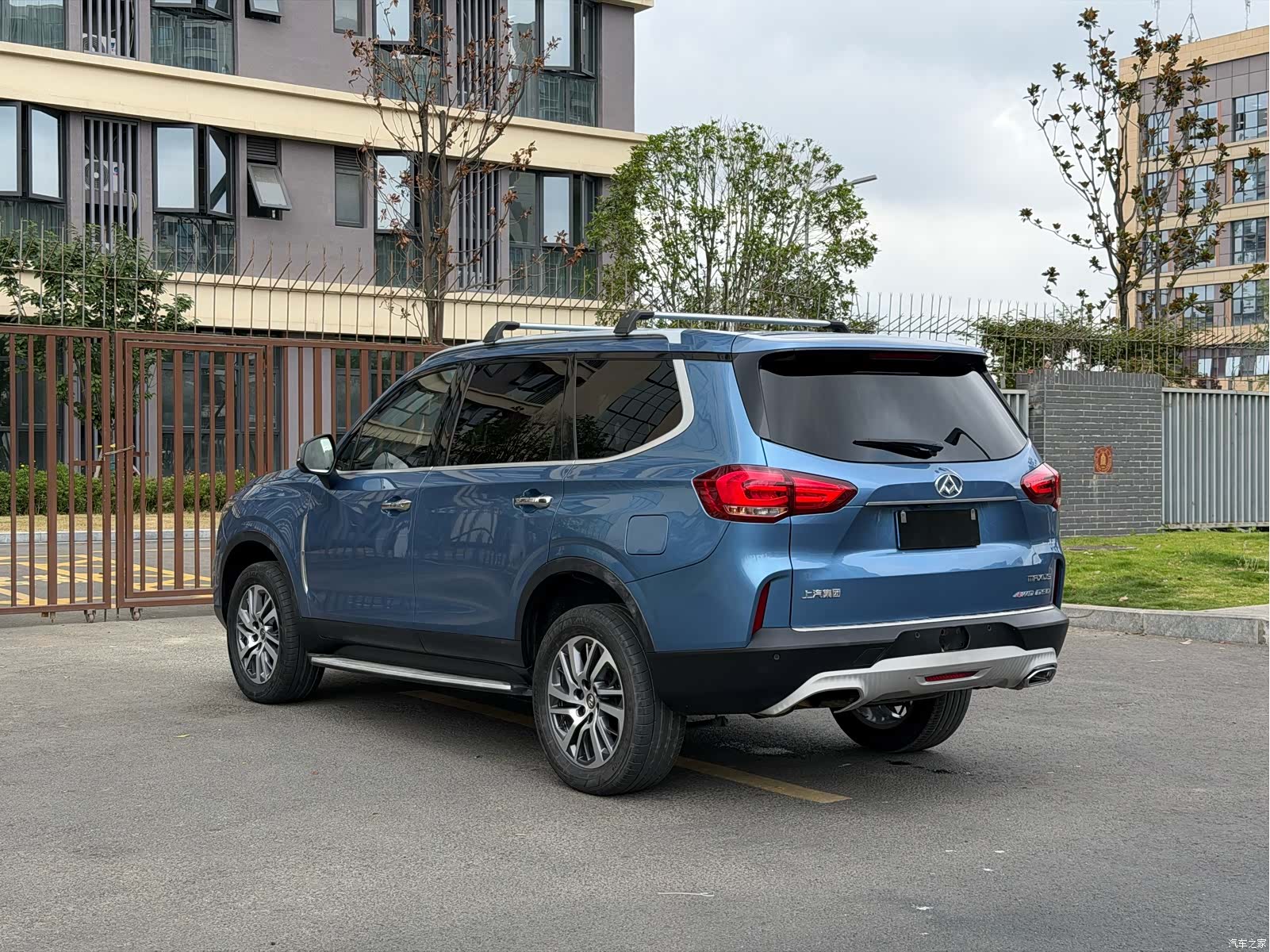 Maxus D90, 2018 22