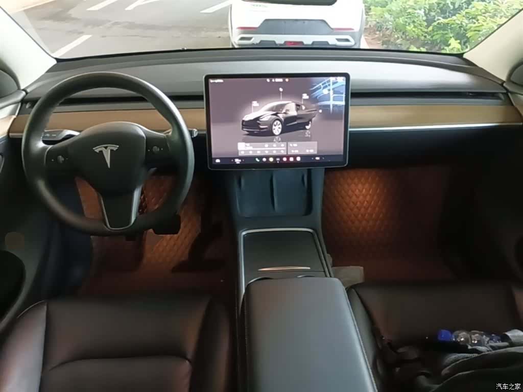 Tesla Model Y, 2022 10