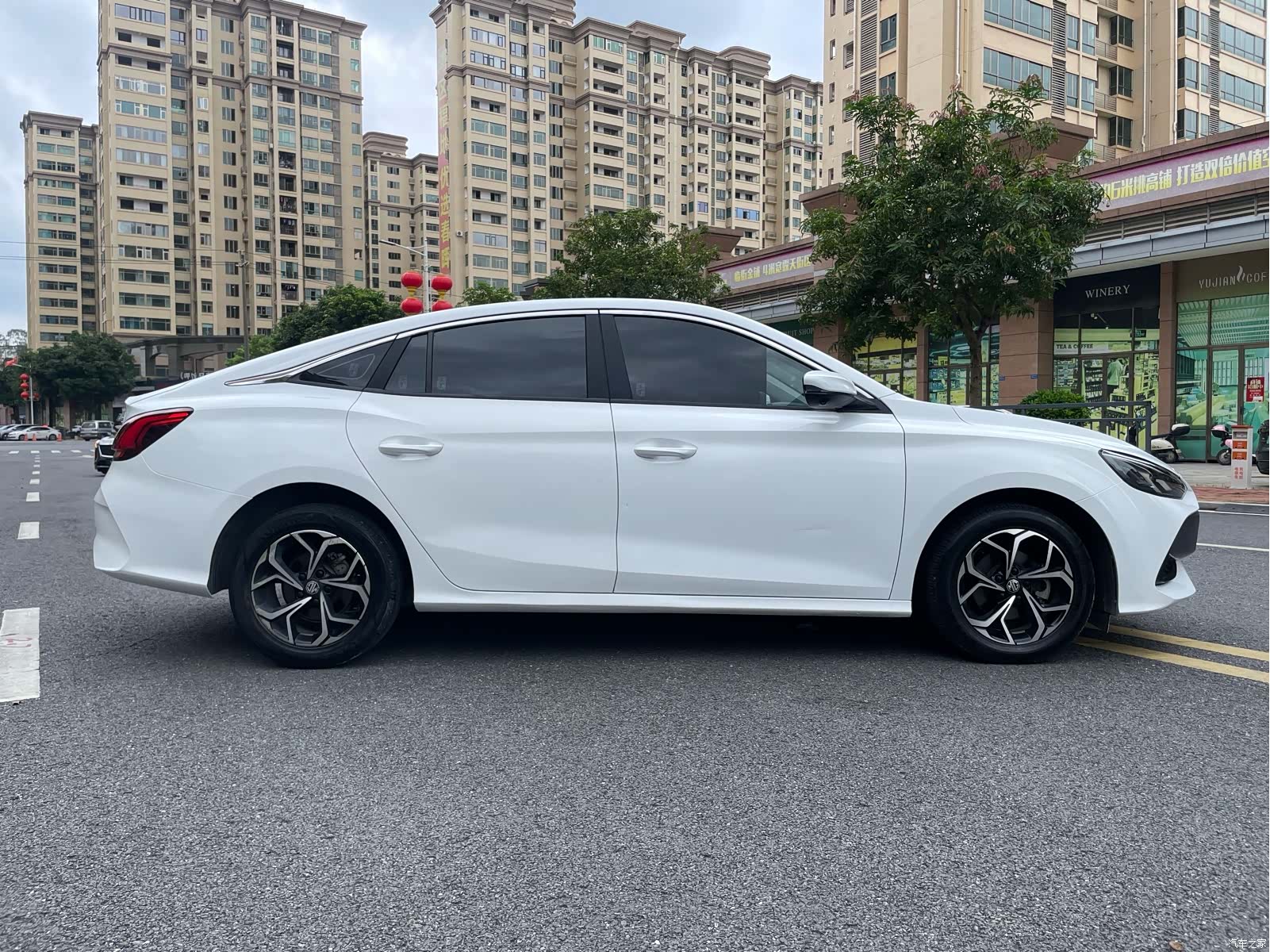 MG MG5, 2023 4
