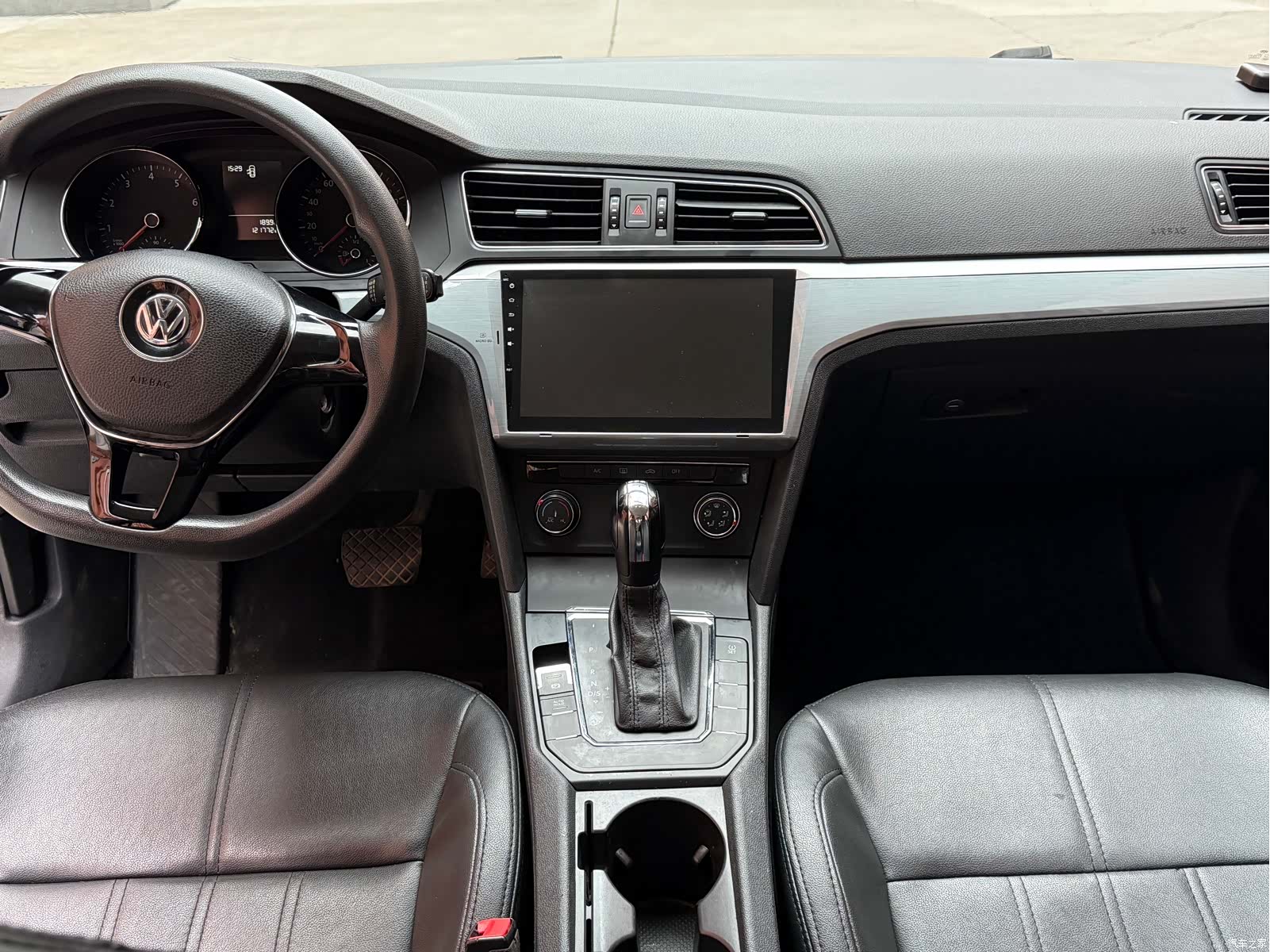 Volkswagen Lamando, 2016 10