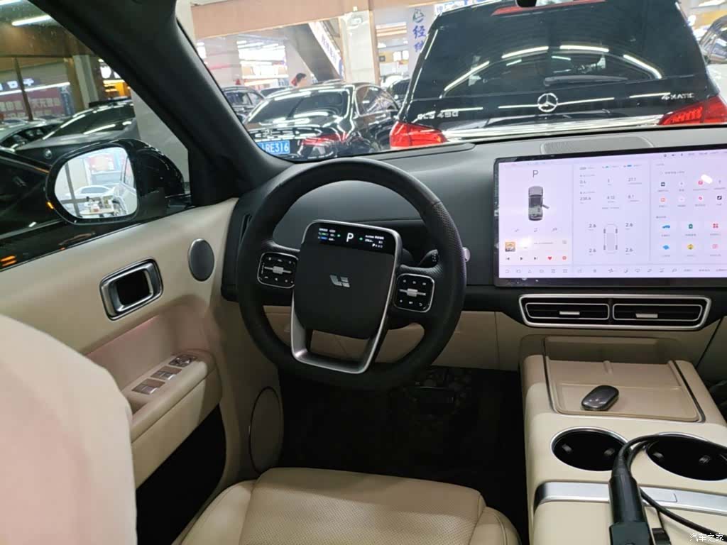 Li Auto L8, 2023 11