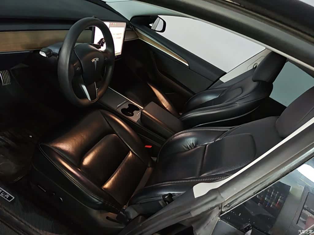 Tesla Model 3, 2022 15