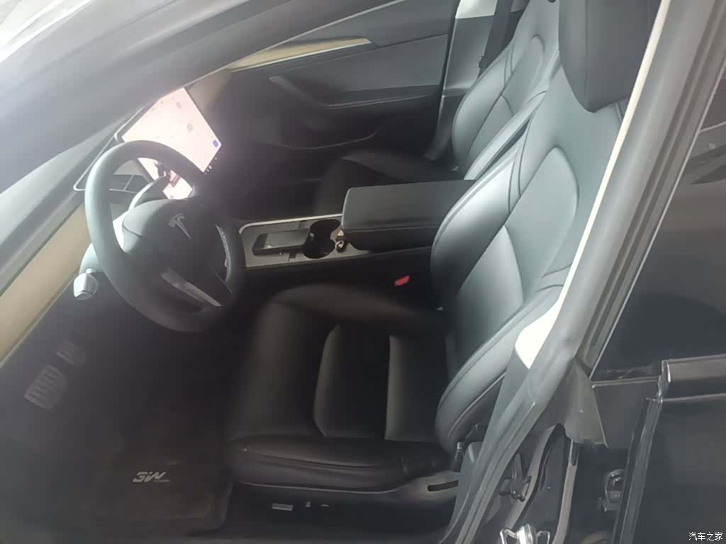 Tesla Model 3, 2022 15