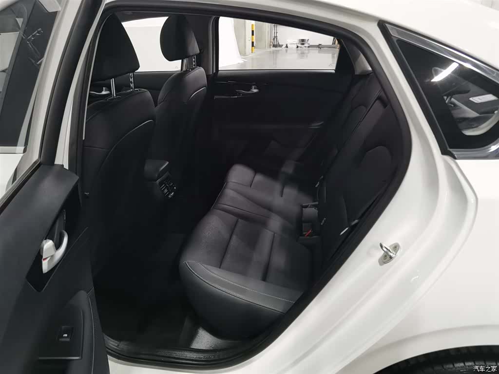 Kia K3, 2021 15