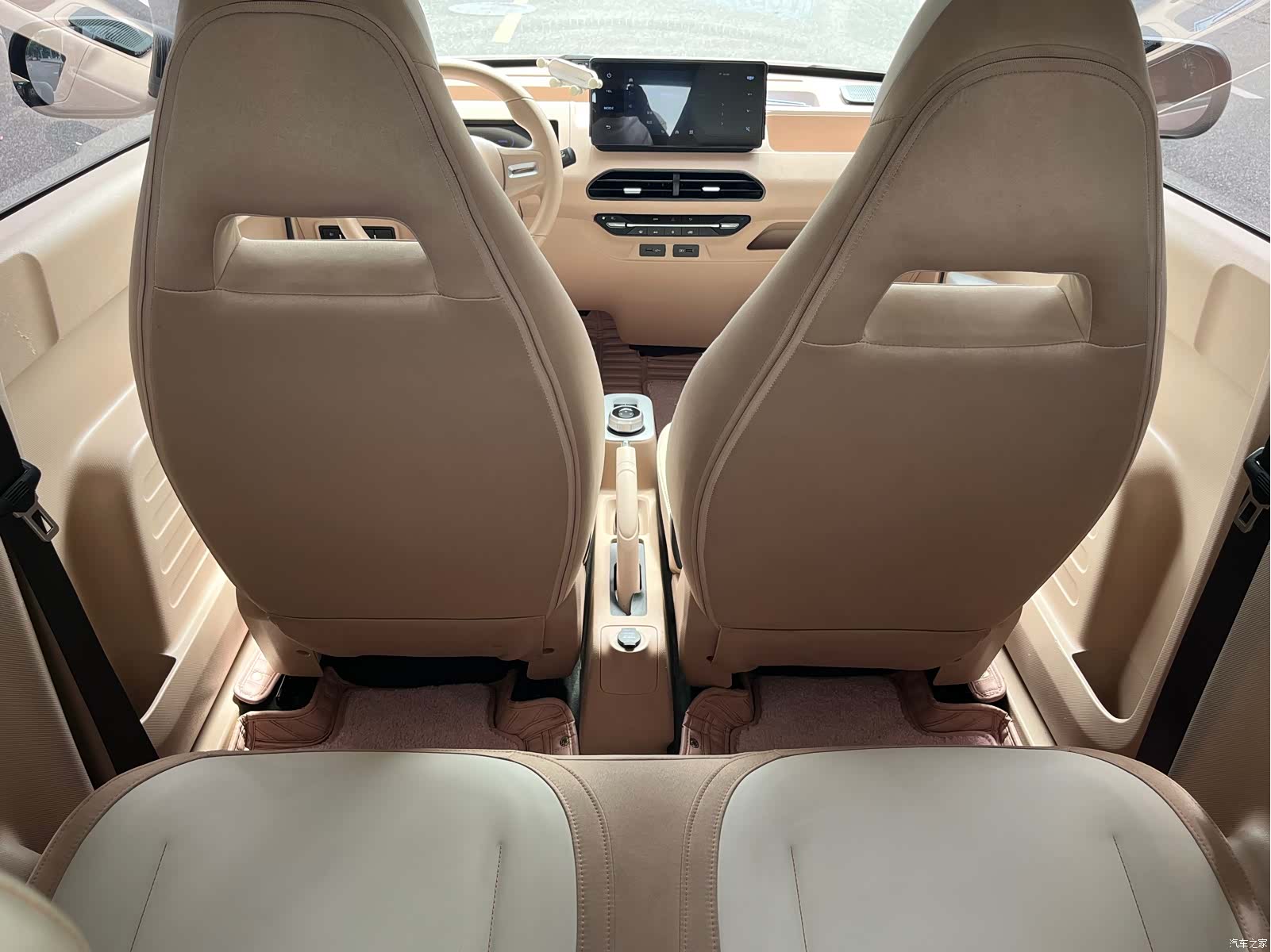 Geely Panda, 2023 15