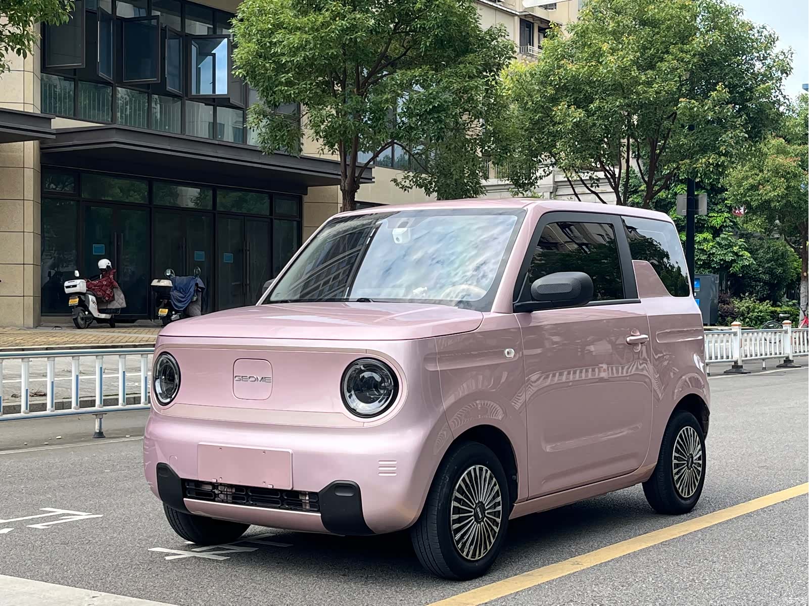 Geely Panda, 2023 1