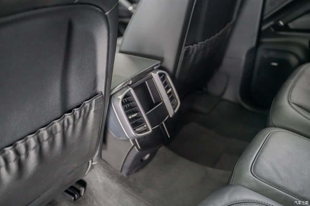 Porsche Cayenne, 2016 13