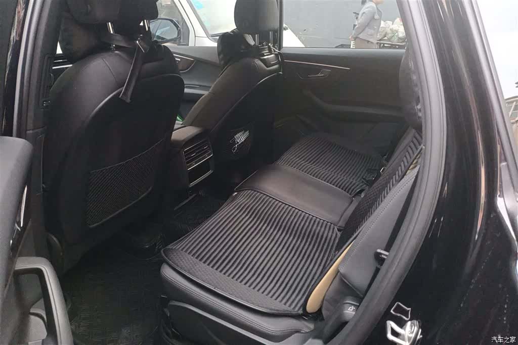 Audi Q7, 2021 11