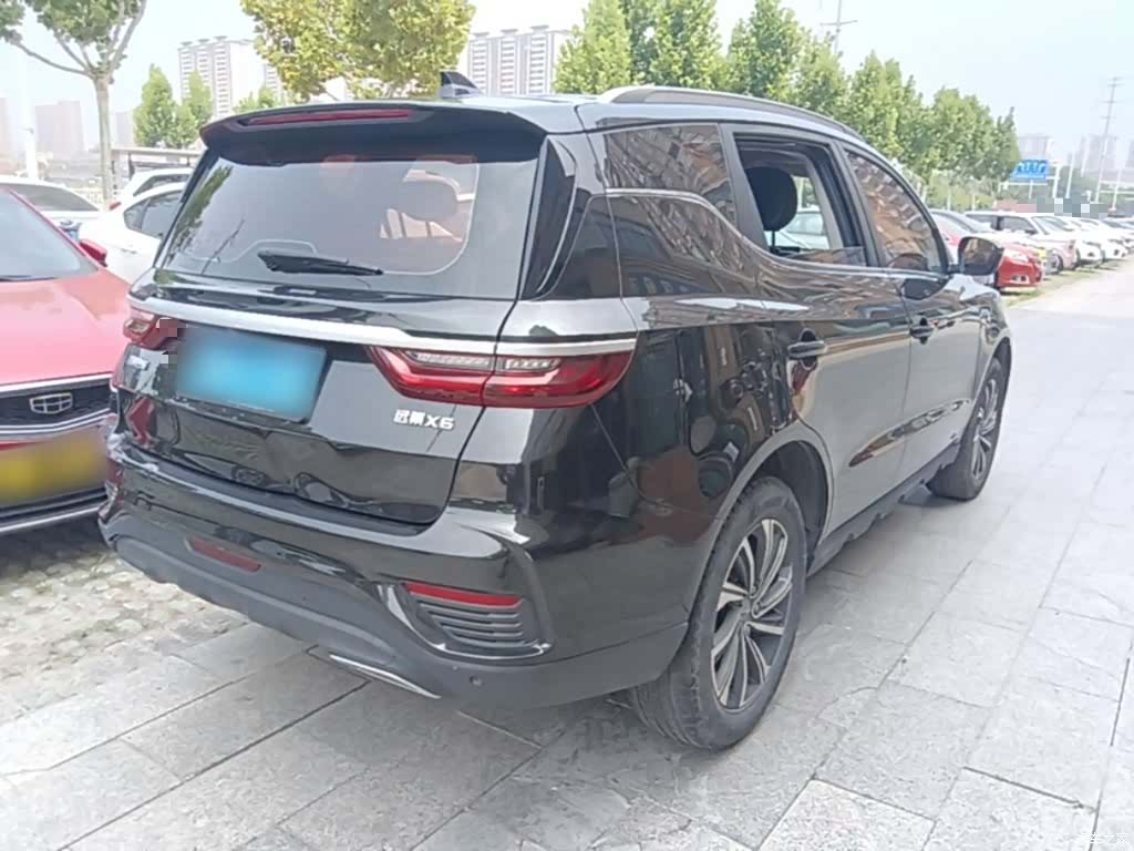 Geely X6, 2021 7