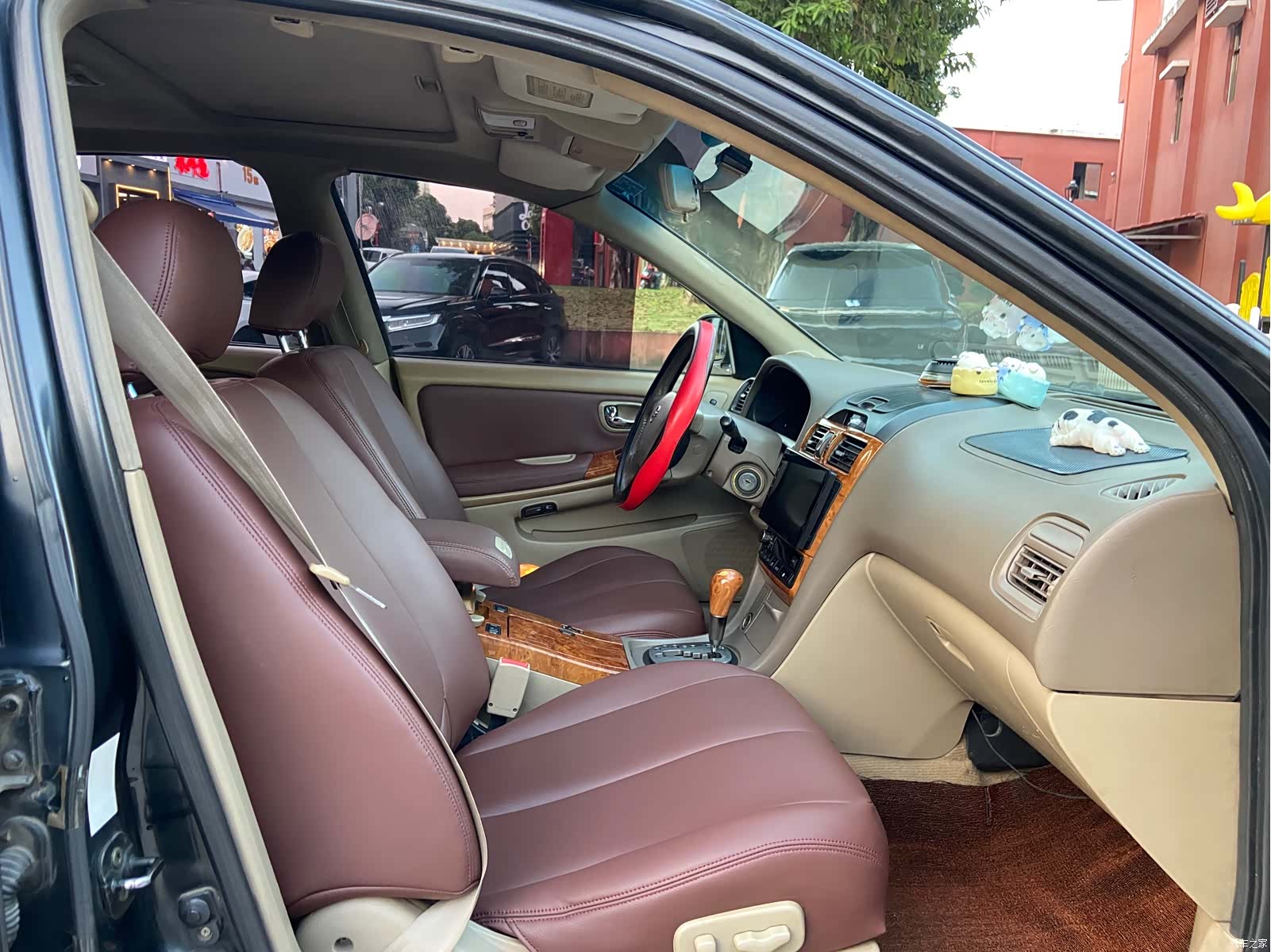 Nissan 3.0, 2005 27