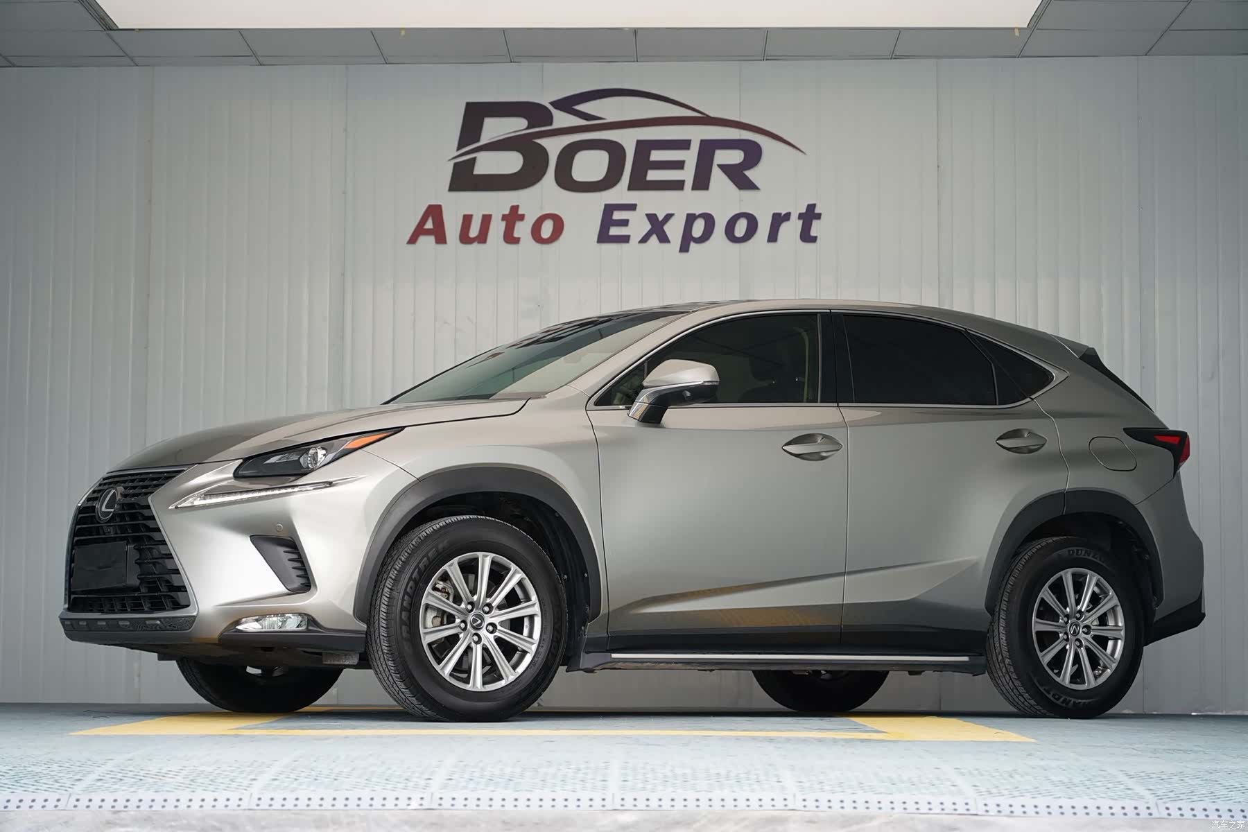 Lexus NX, 2018 1