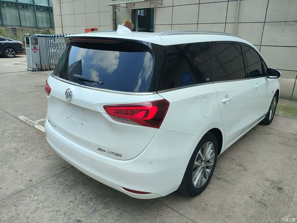 Buick GL6, 2022 7