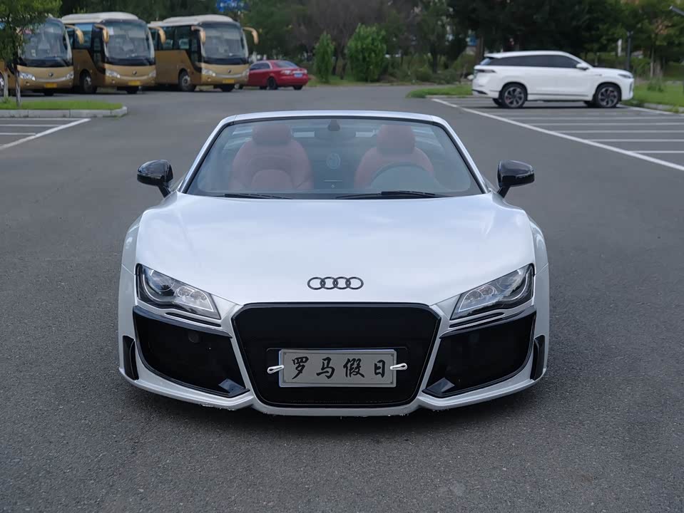 Audi R8
