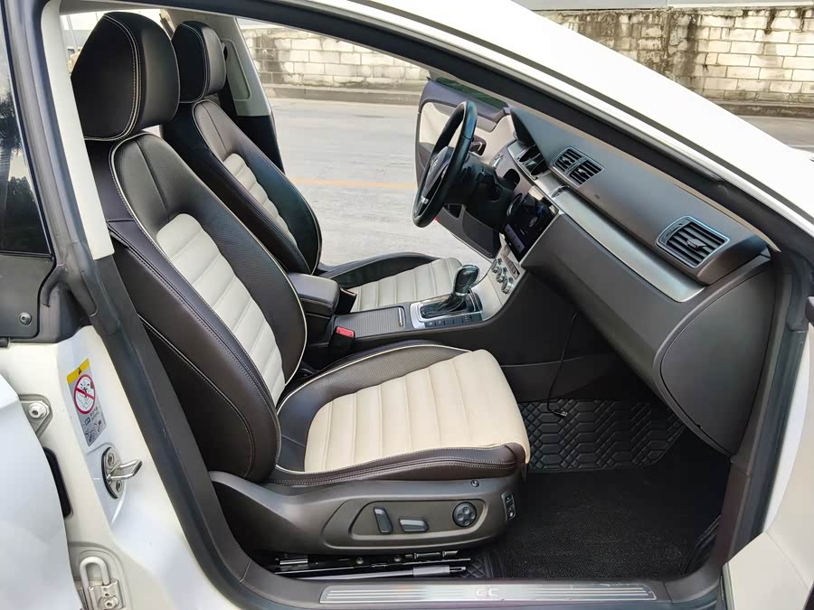 Volkswagen CC 2013, фото 11