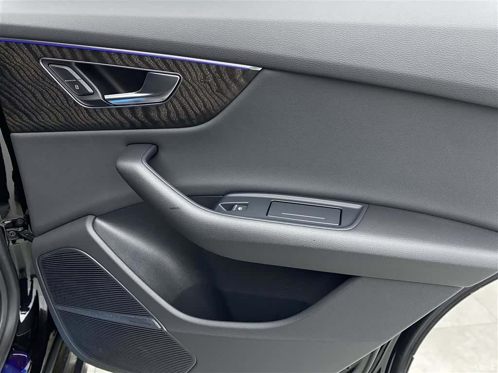 Audi Q8, 2022 23