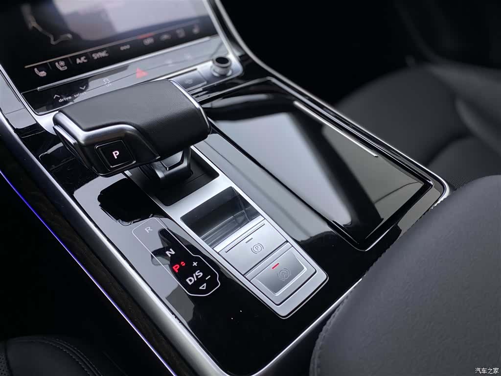 Audi Q8, 2022 20