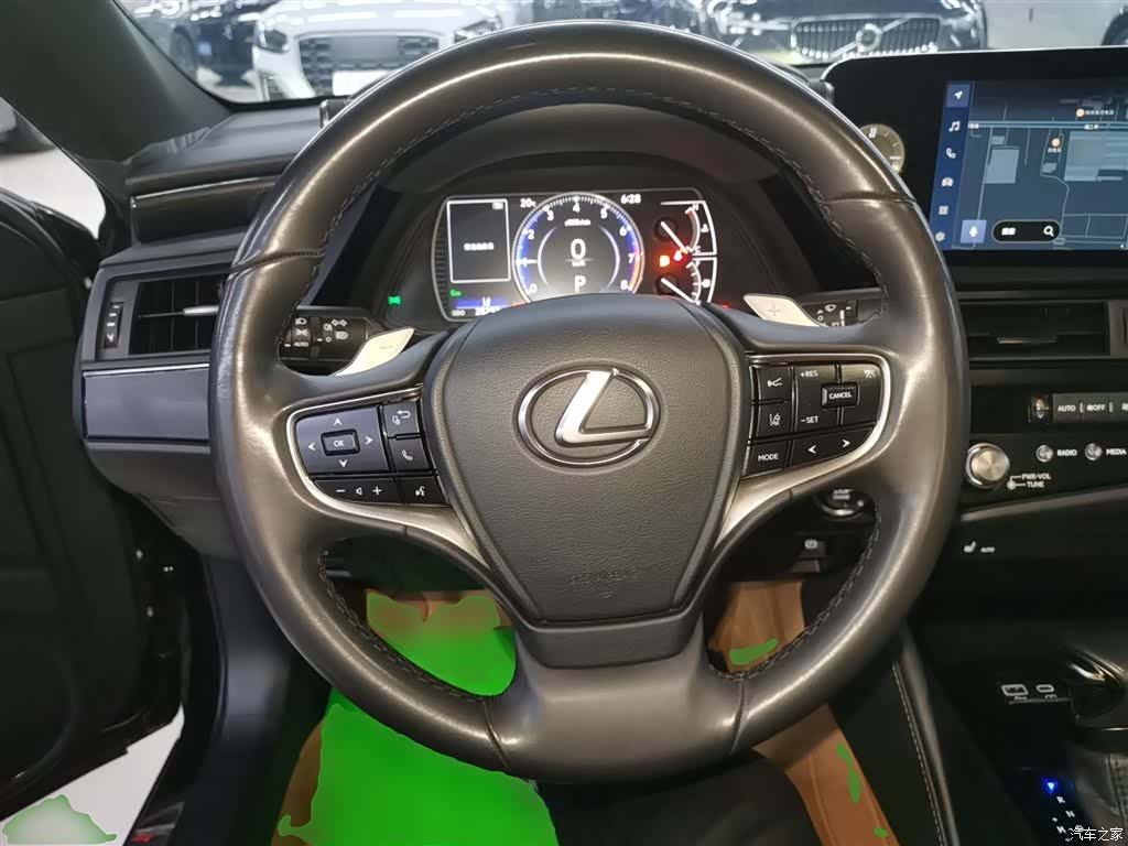 Lexus ES, 2023 7