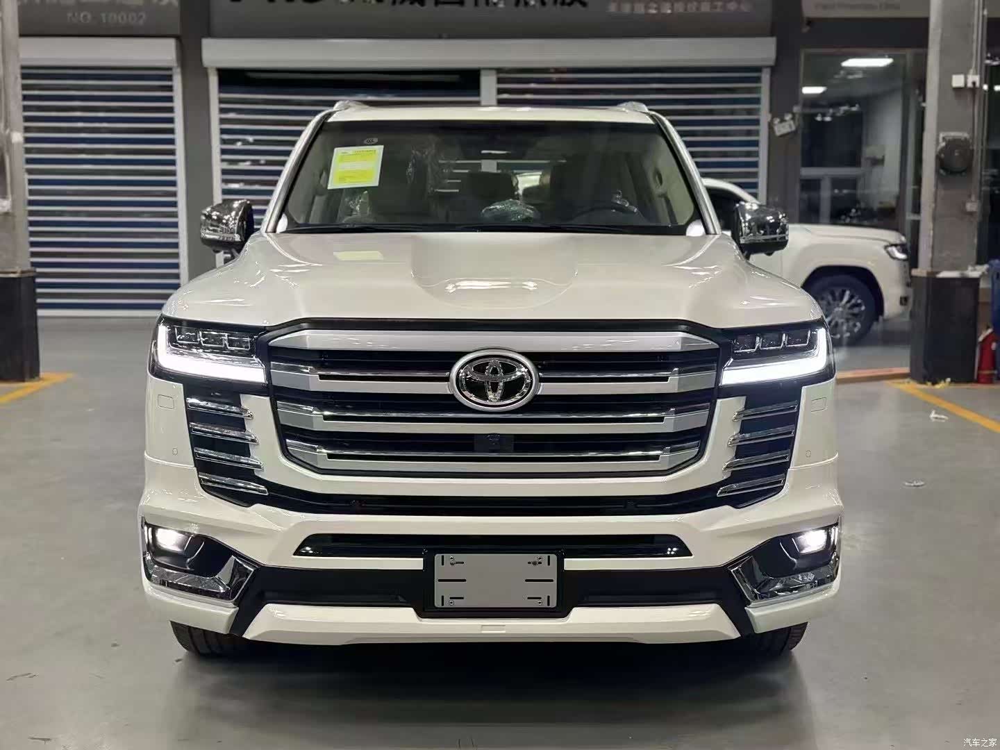Toyota Land Cruiser, 2025 2