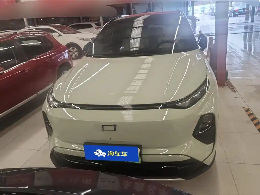 Besturn Yue Yi 07