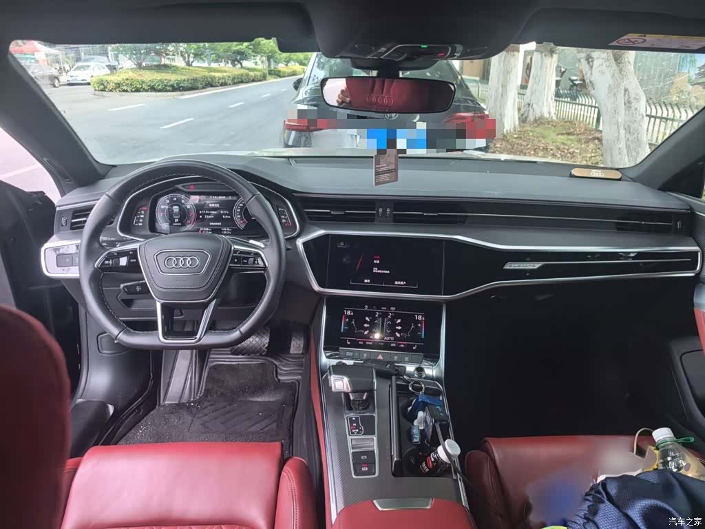 Audi A7L, 2024 13