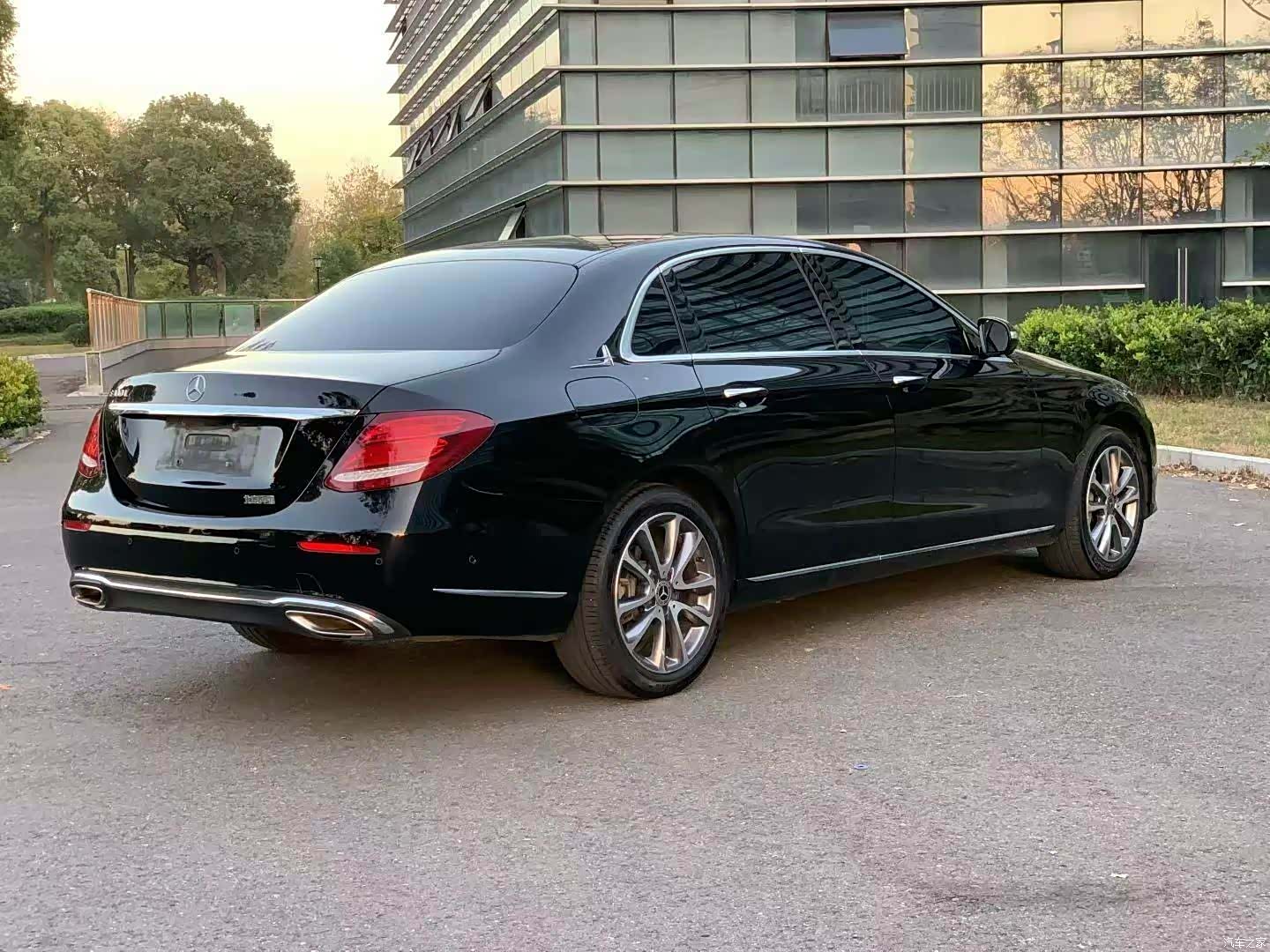 Mercedes-Benz E-Class, 2019 9