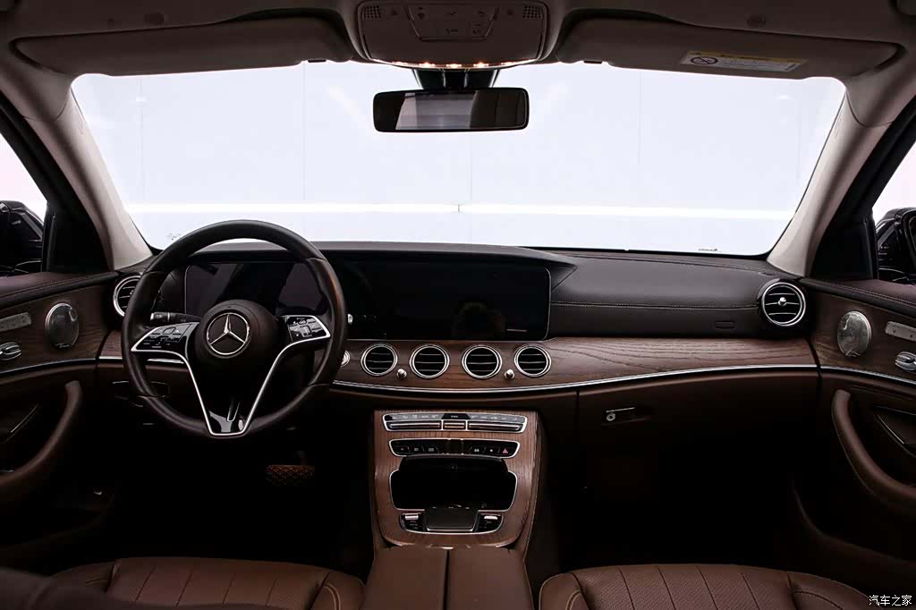 Mercedes-Benz E-Class, 2023 все фото