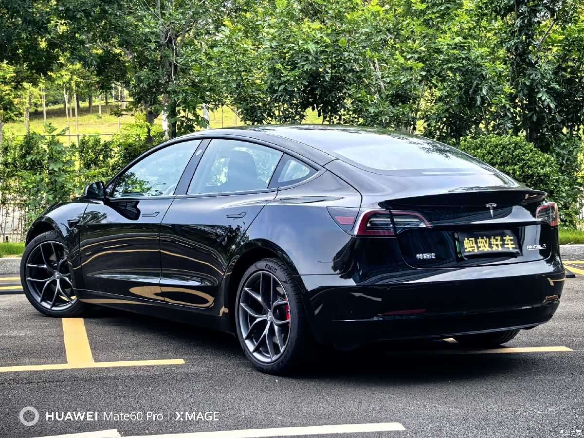 Tesla Model 3, 2022 4