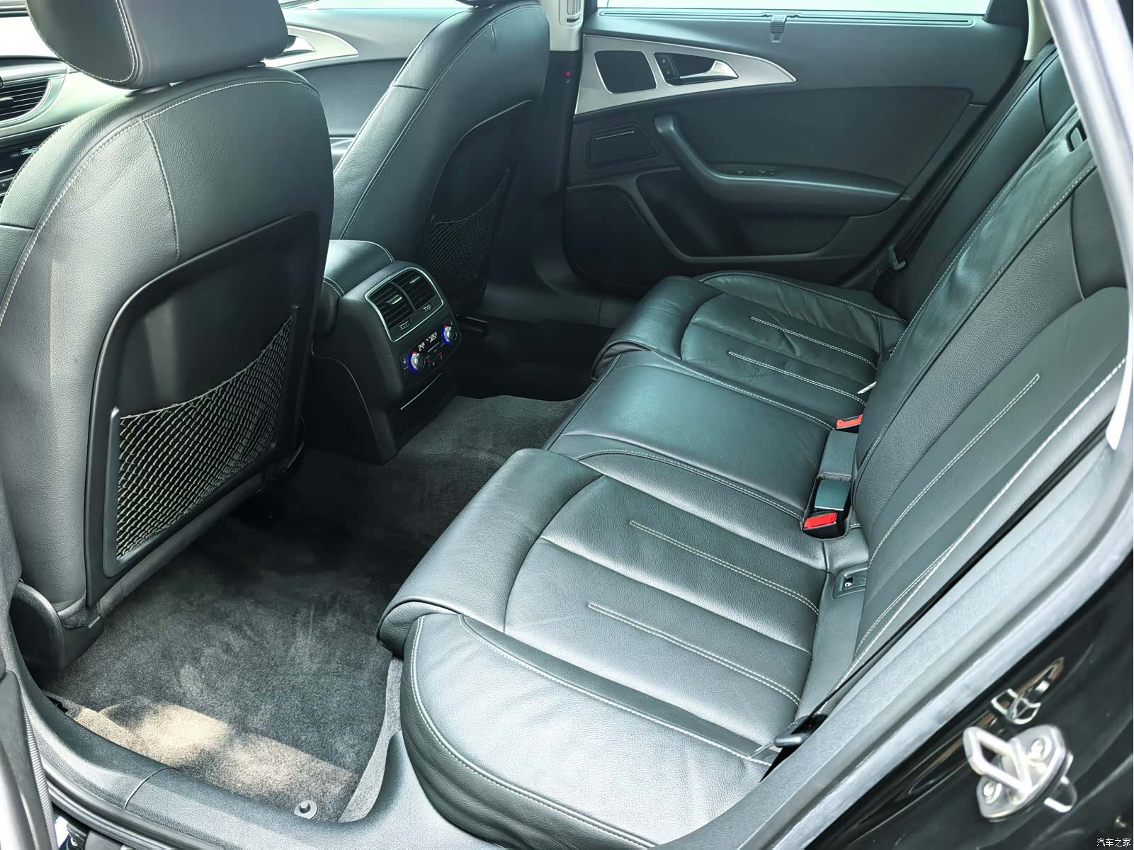 Audi A6L, 2019 11