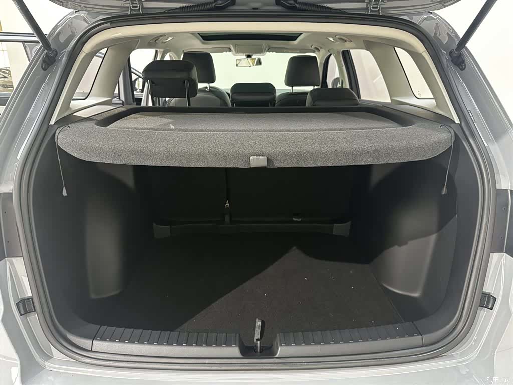 Volkswagen VS7, 2023 15