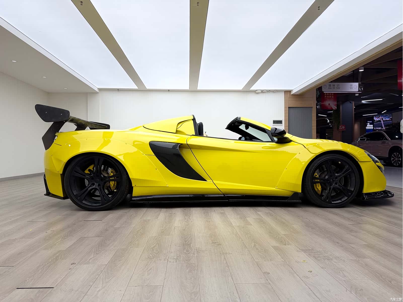 McLaren 12C, 2014 10