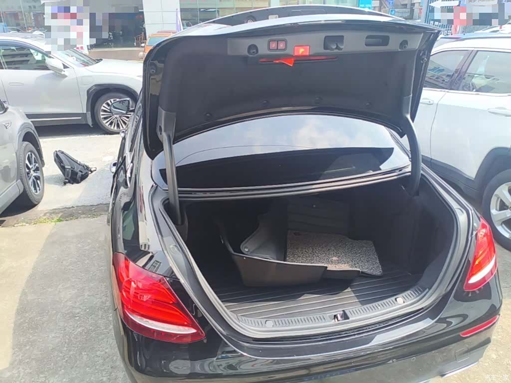 Mercedes-Benz E-Class, 2019 19
