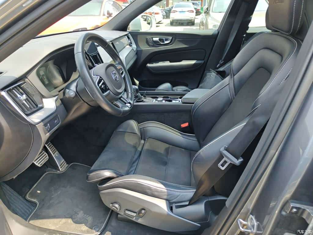 Volvo XC60, 2018 14