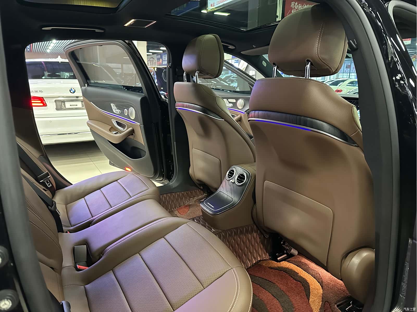 Mercedes-Benz E-Class, 2023 10