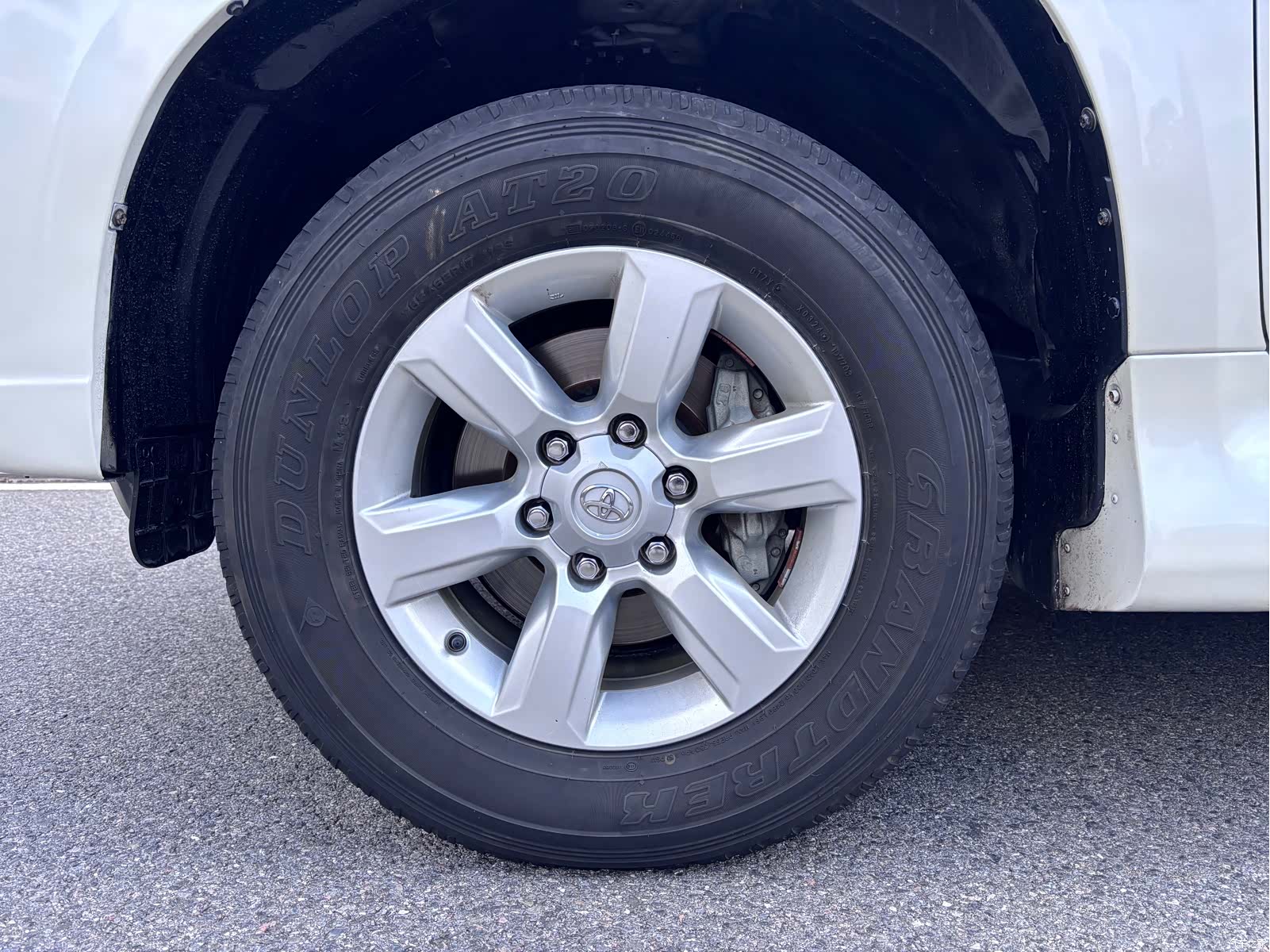 Toyota Prado, 2015 11