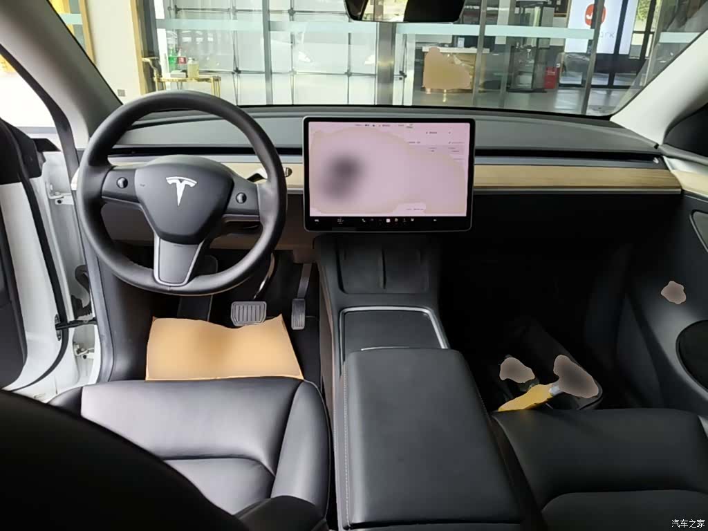 Tesla Model Y, 2022 10