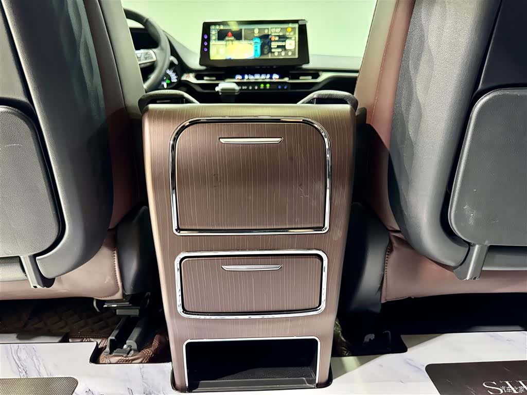 Toyota Sienna, 2023 25