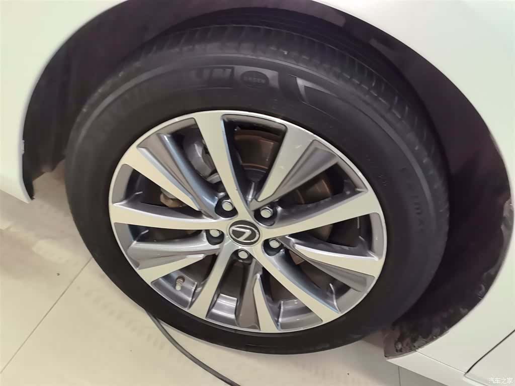 Lexus ES, 2018 24