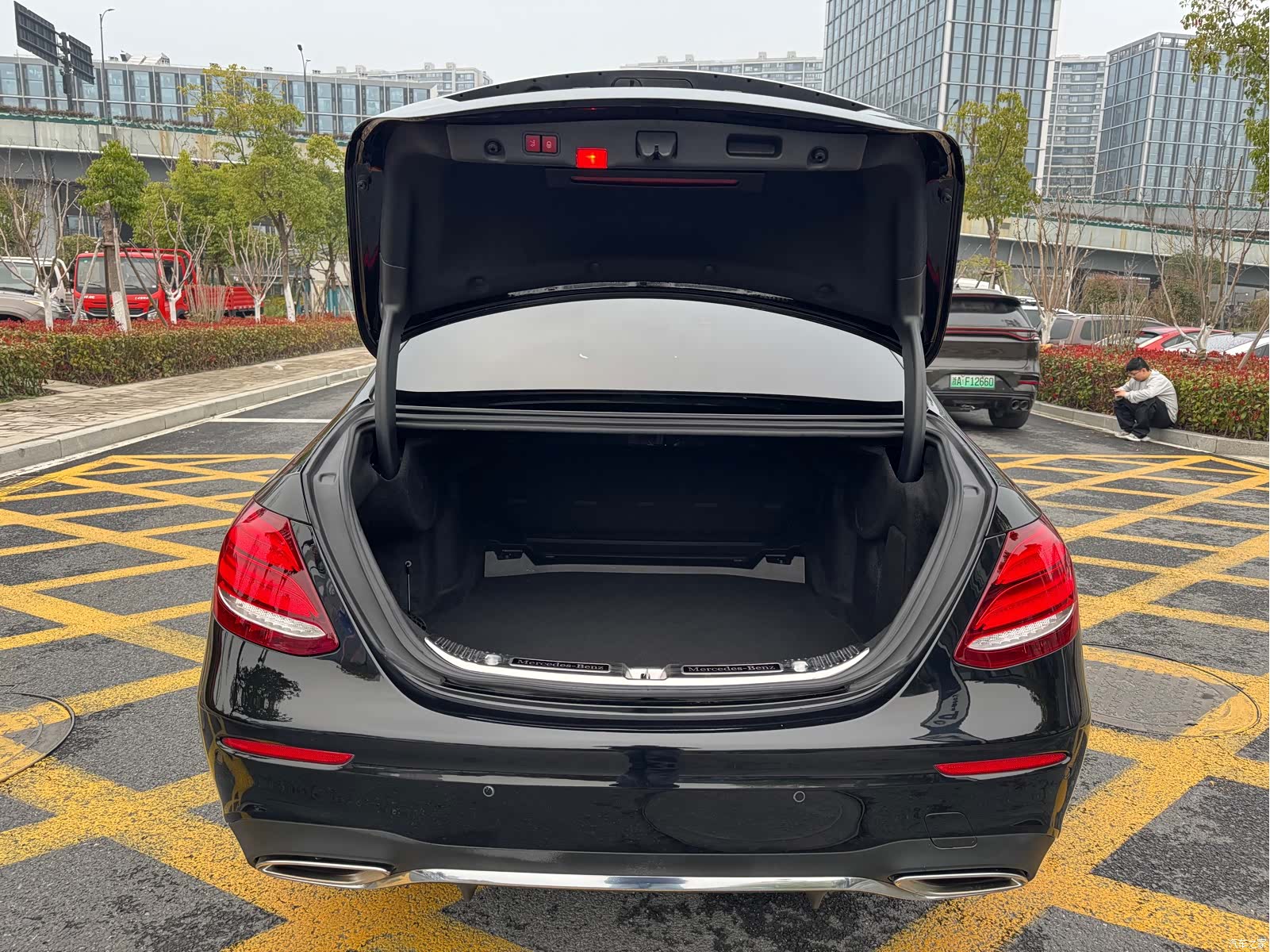 Mercedes-Benz E-Class, 2020 36