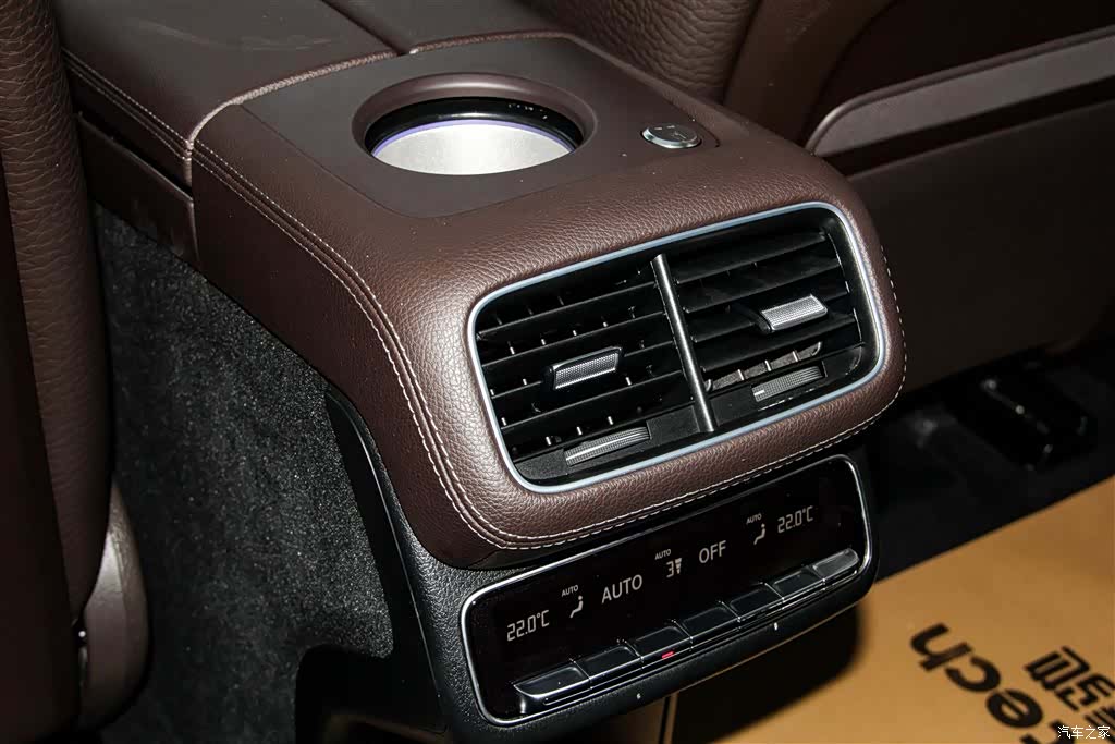 Mercedes-Benz GLS, 2024 30