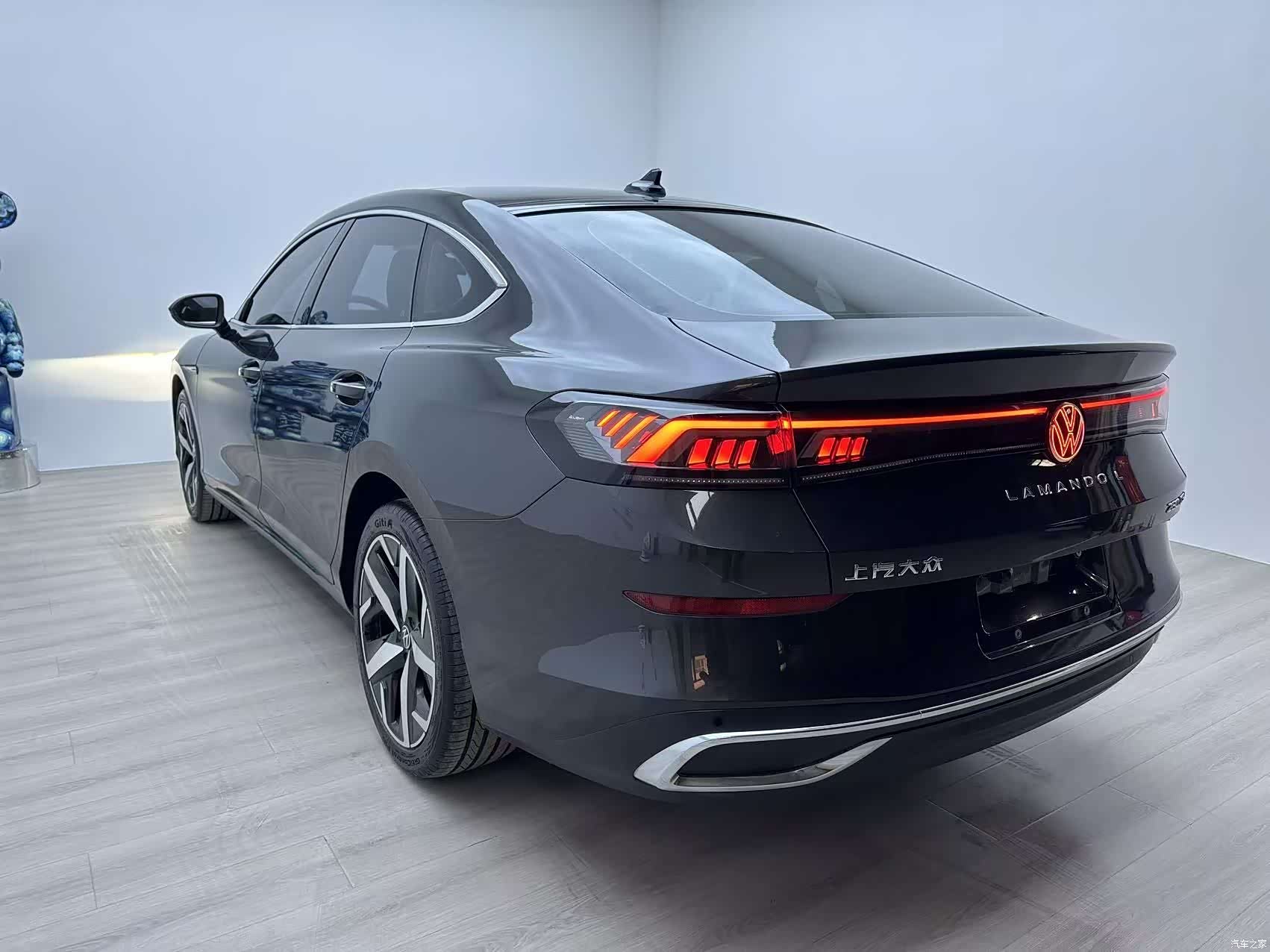 Volkswagen Lamando, 2023 3