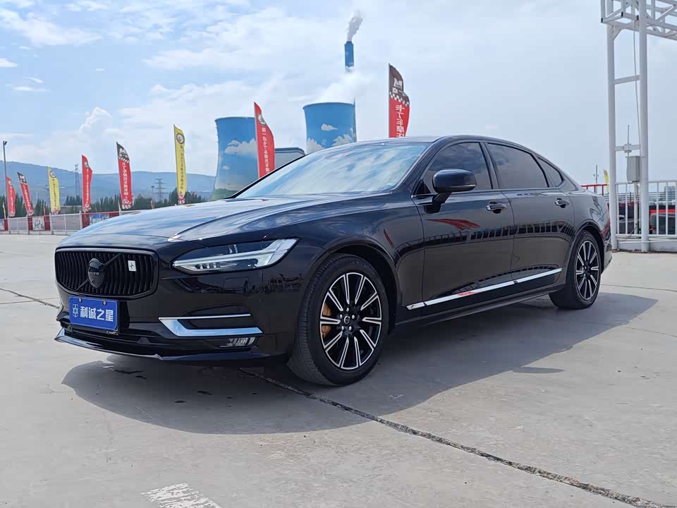 Volvo S90
