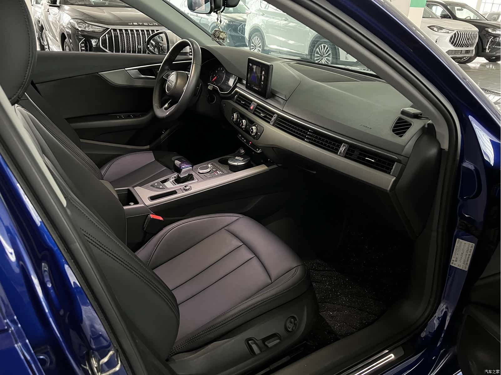 Audi A4L, 2018 20