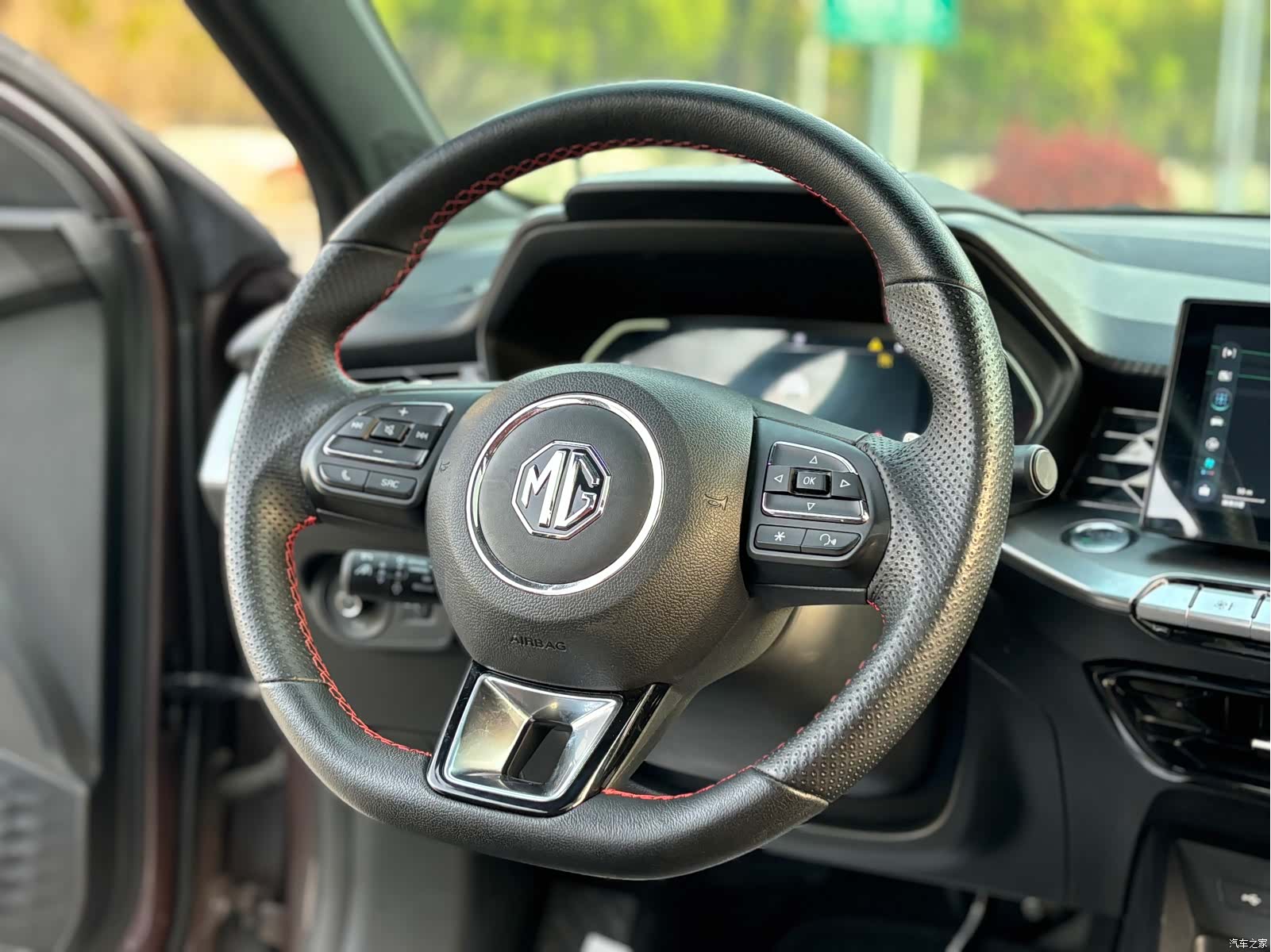 MG MG5, 2022 11