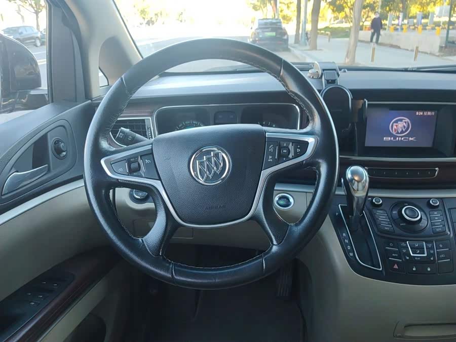 Buick GL8 2016, фото 2