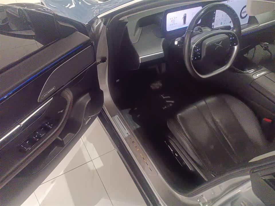 XPENG P7