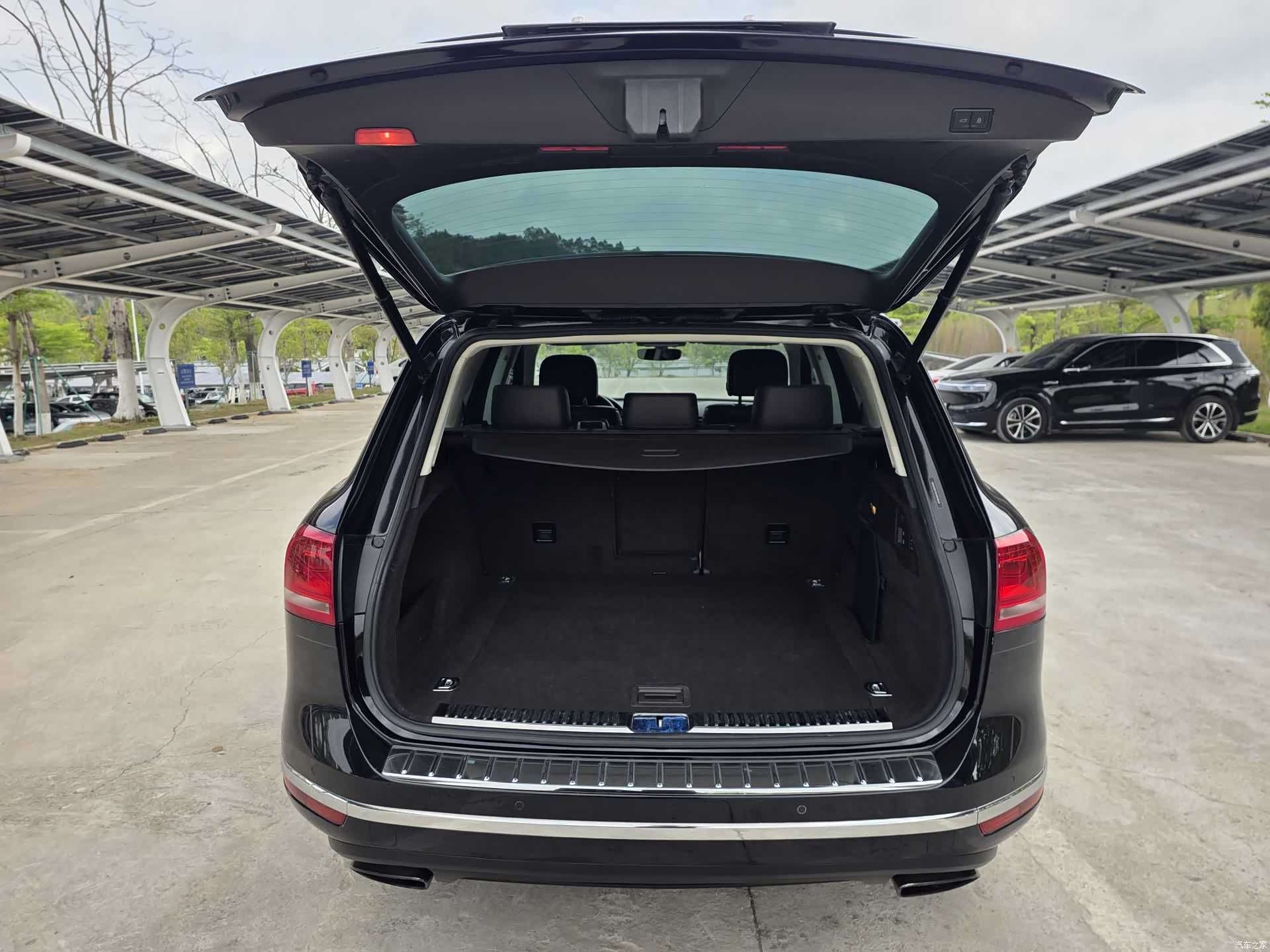 Volkswagen Touareg, 2017 9