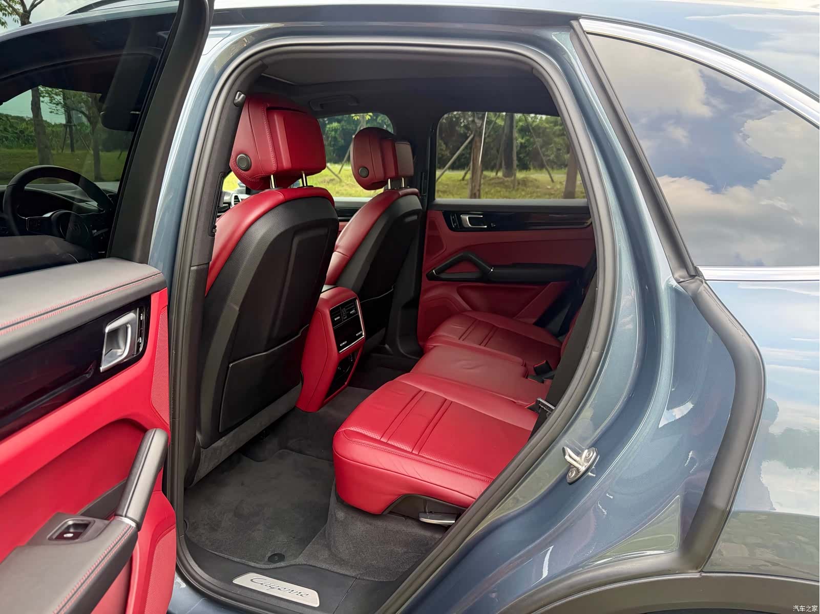 Porsche Cayenne, 2019 все фото