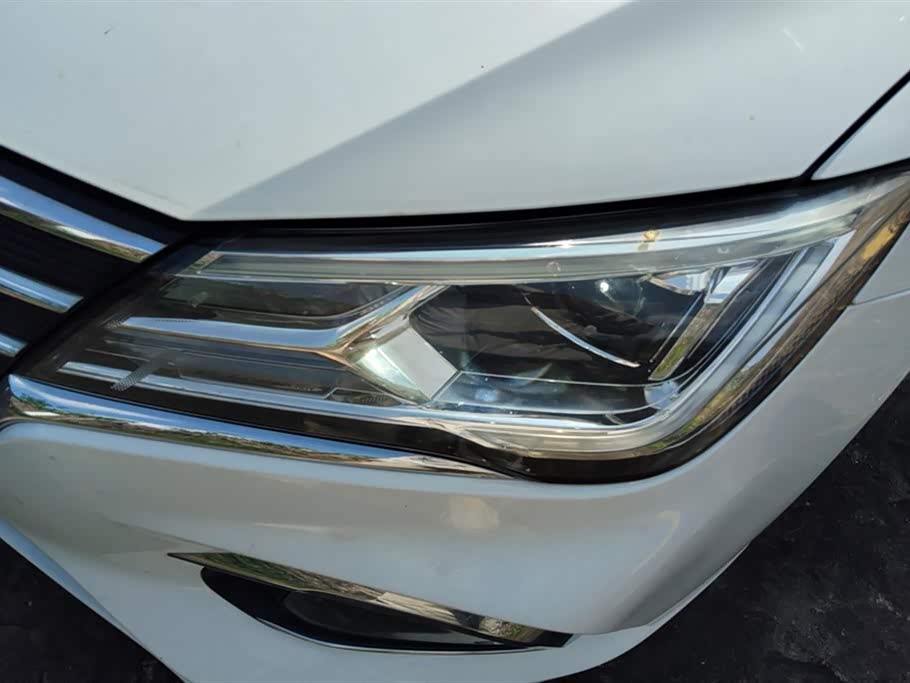 Roewe i5 Roewe i5