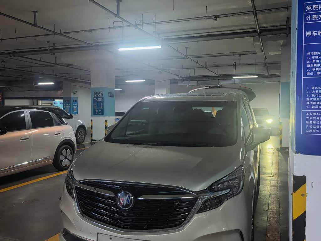Buick GL8